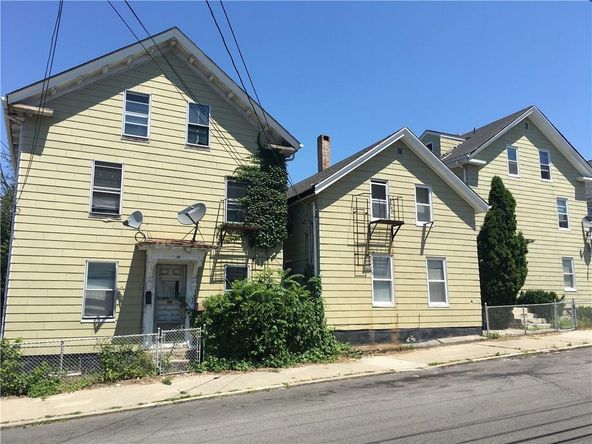 33 Cowden St, Central Falls, RI 02863